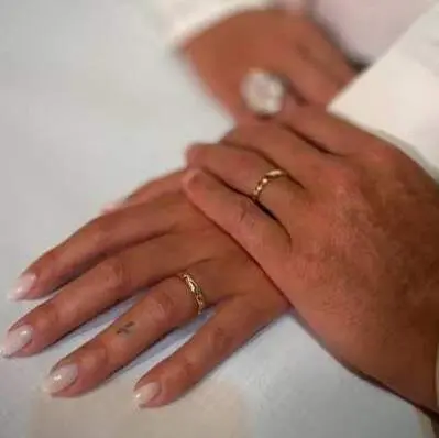 Cristiano y Georgina han compartido esta foto para dar fe de su boda. (Fuente externa)