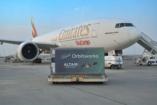 Emirates SkyCargo ha completado el transporte de Altair-1, el primer sat&eacute;lite comercial de observaci&oacute;n de la Tierra de Emiratos &Aacute;rabes Unidos equipado con inteligencia artificial. (WAM)