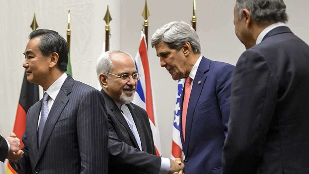 Luego de una extensa jornada de conversaciones potencias e Irán llegan a un acuerdo (Foto: EFE)