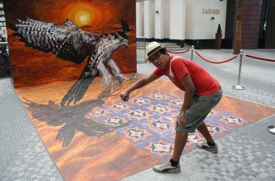 El artista peruano César Paredes en Dubai Canvas Festival 2015 en JBR.