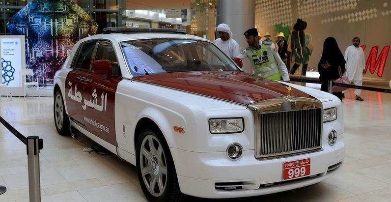 Imagen de un coche de la Policía de Abu Dhabi.