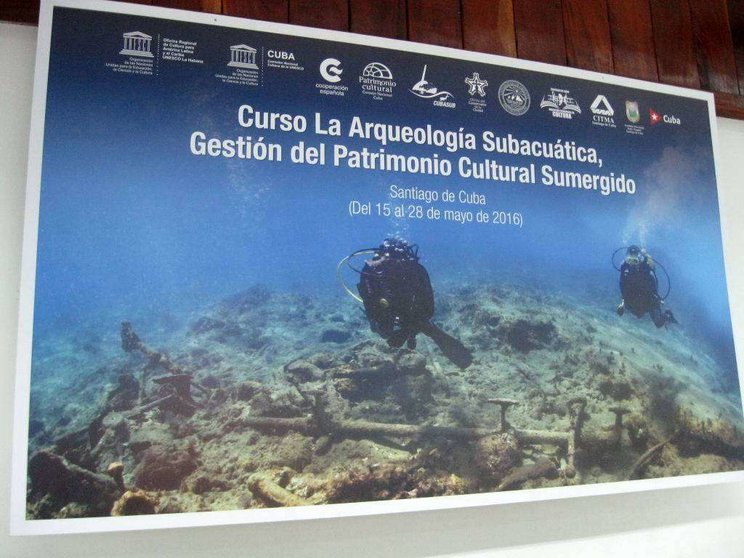 Cartel del curso 'La arqueología subacuática, gestión del patrimonio cultural sumergido'. (Sergio Martínez)