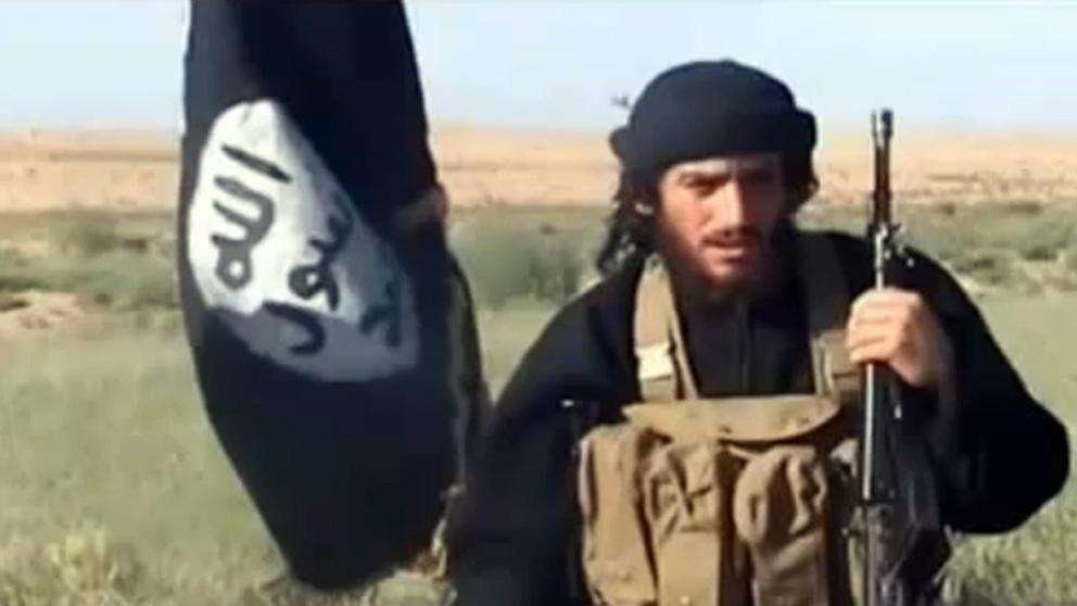 Una de las poca imágenes del portavoz del Daesh.