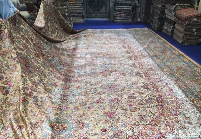 Imagen de la alfombra persa de oro. (Internet)