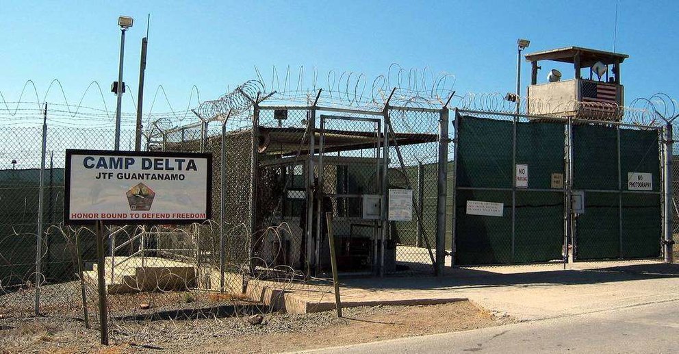 En Guantánamo quedan 107 presos.