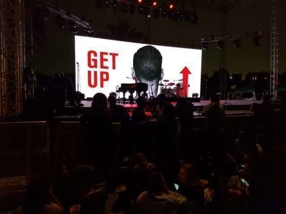 Escenario del concierto de Bryan Adams en Doha.