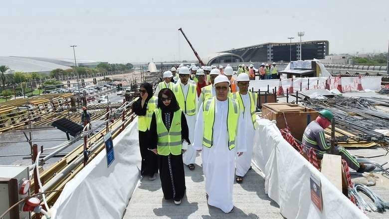 El director de la RTA de Dubai, Mattar Al Tayer, visita las obras de los accesos al aeropuerto de Dubai.