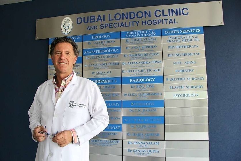 El doctor Luis Gavin presta sus servicios en Dubai London Clinic. (EL CORREO)