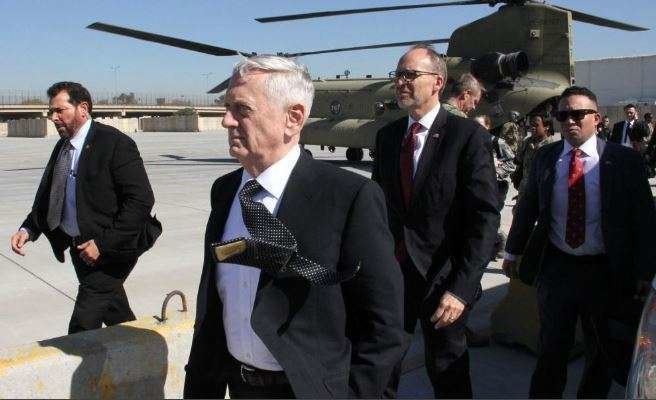 El secretario de Defensa de EEUU a su llegada a Kabul. (AFP)