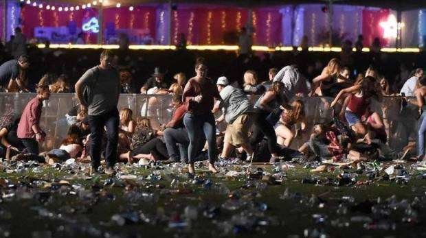 Al menos 50 personas han muerto y más de 400 han resultado heridas este domingo en un tiroteo en Las Vegas.