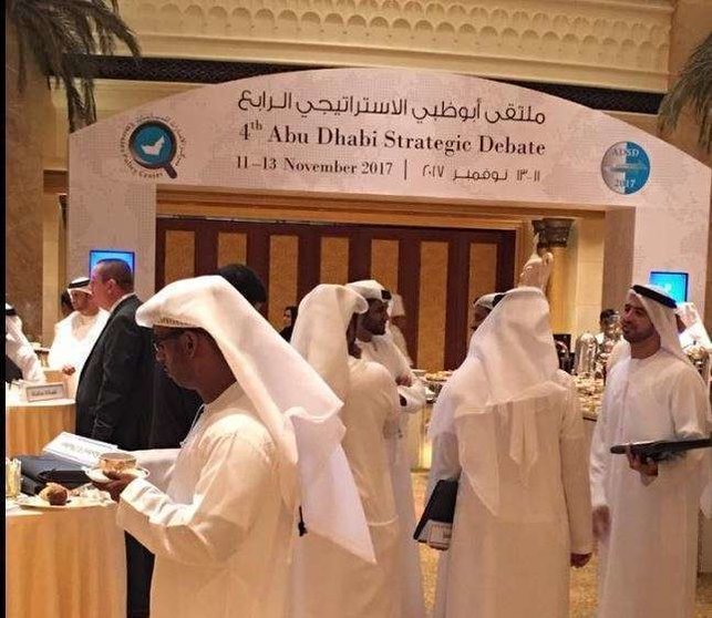 Asistentes al Foro de Debate Estratégico de Abu Dhabi. (EL CORREO)