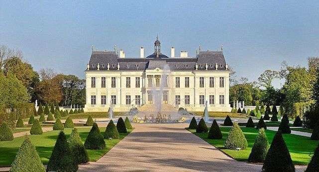 El castillo francés considerado la vivienda más cara del mundo.