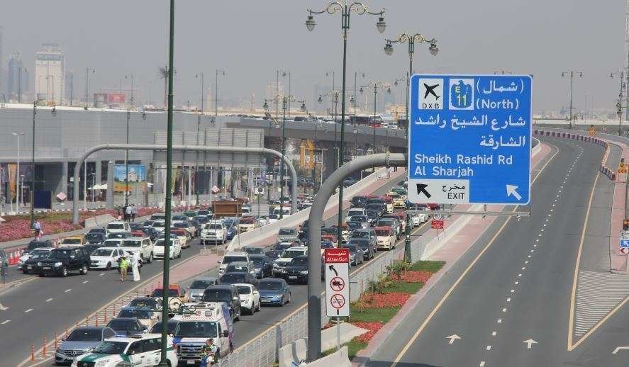 Tráfico en la zona del DIFC de Dubai. (EL CORREO)