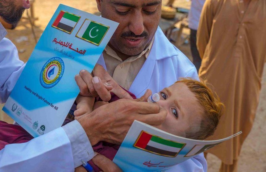 Emiratos vacuna de la polio en Oriente Medio. (WAM)