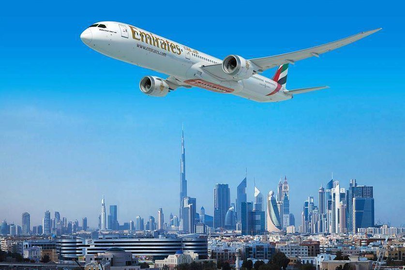 Un avión de Emirates Arilines sobrevuela Dubai. (Emirates Arilines).