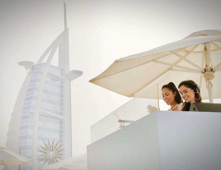 La novia de Maluma en el Burj Al Arab de Dubai. (Instagram)