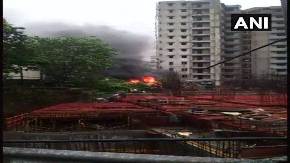 En la imagen de la agencia ANI, el avión siniestrado en Mumbai.