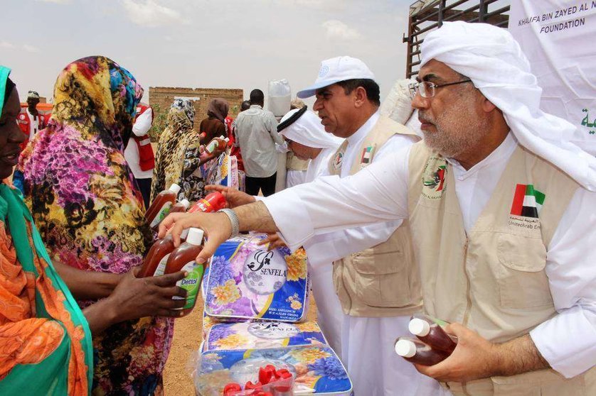 La Fundación Khalifa y la Media Luna Roja de Emiratos Árabes han lanzado campañas de ayuda para las personas afectadas por las inundaciones en Sudán. (WAM)