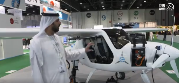 El avión eléctrico presentado en Emiratos Árabes.