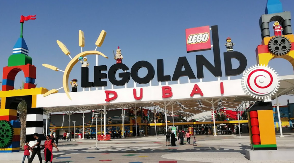 La entrada del parque Legoland en Dubai. (EL CORREO)