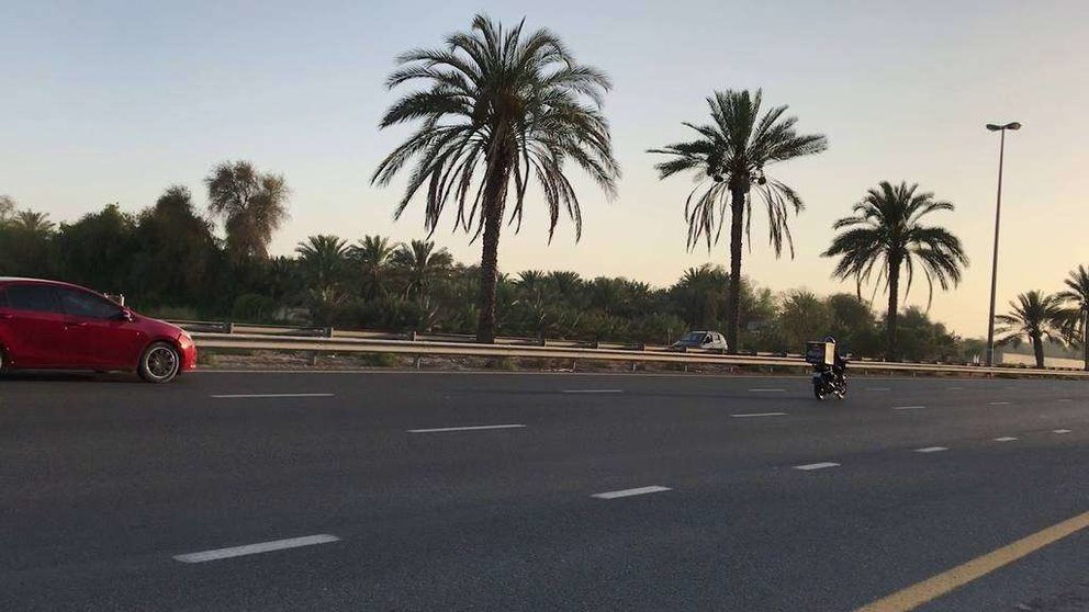 Una imagen de Al Khawaneej Road.