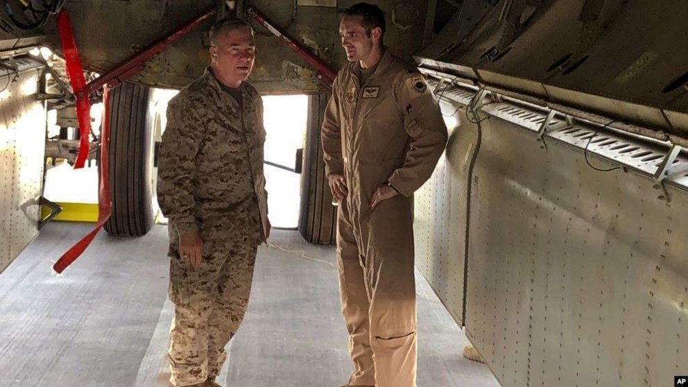 El general de Infantería de Marina Frank McKenzie, jefe del Comando Central de Estados Unidos, el 7 de junio de 2019, en la base aérea de Al-Udeid, en Qatar.