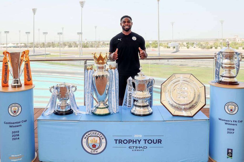 El ex futbolista del Manchester City FC Micah Richards en el Cicuito de Abu Dhabi.