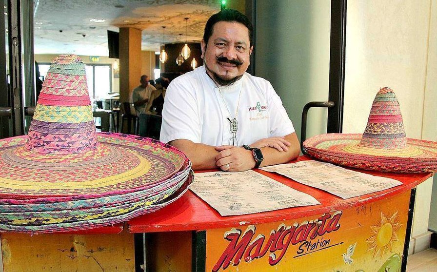 El chef Ernesto Cab ha sido nominado en dos categorías por los premios Hospitality de Oriente Medio. (ELCORREO)