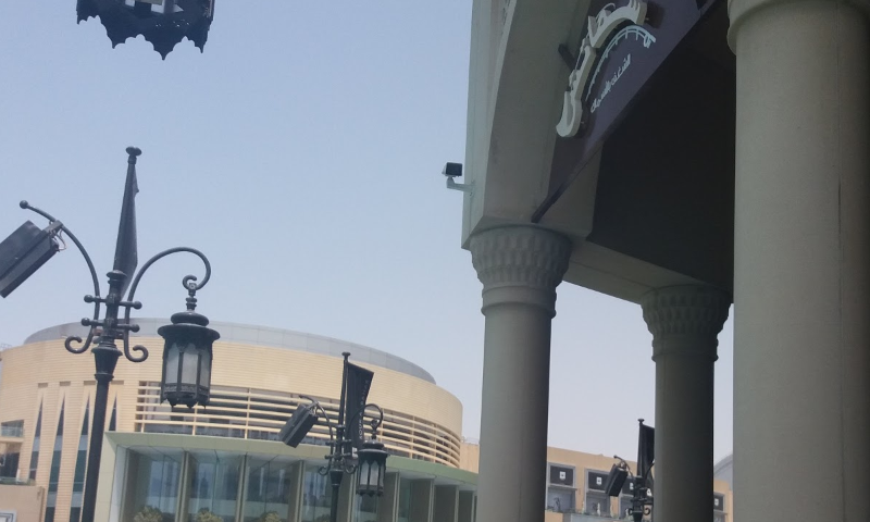 Una cámara de vigilancia en una plaza de EAU. (EL CORREO)
