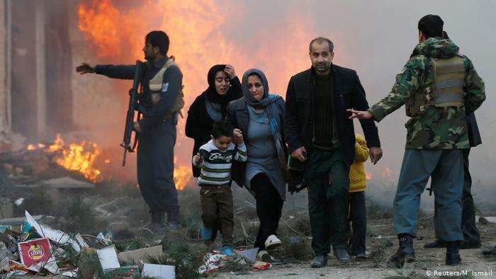 En la imagen de Reuters, un ataque terrorista en Afganistán.