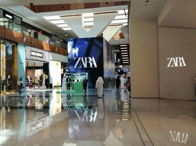 A modo ilustrativo, tienda de Zara en Dubai Mall. (EL CORREO)