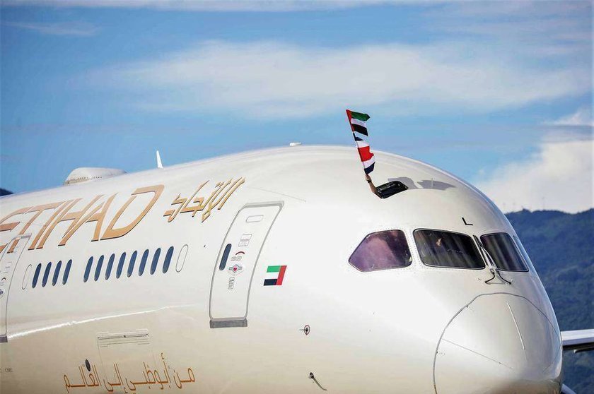 El avión de Etihad que realizó el vuelo histórico desde Abu Dhabi a San José en Costa Rica. (WAM)