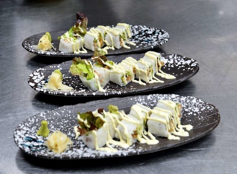 La comida de 99 Sushi Bar triunfa en Emiratos Árabes. (Manaf K. Abbas / EL CORREO)