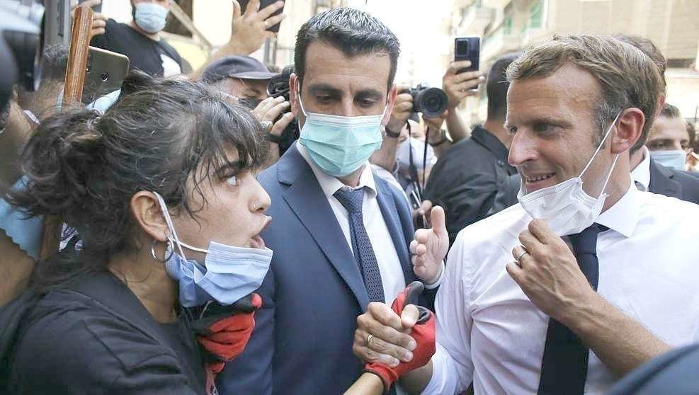 El presidente francés, Emmanuel Macron, durante su visita a Beirut. (Pool / Efe)