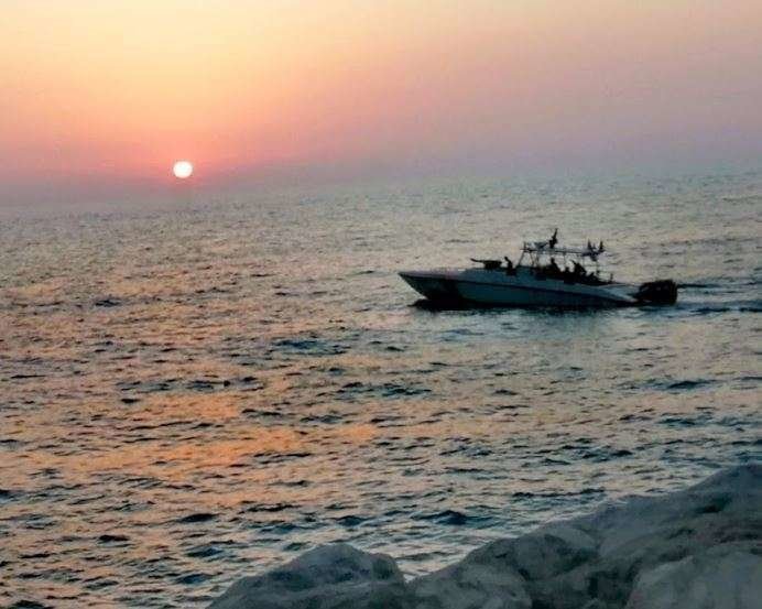 Una patrullera en la costa de Emiratos Árabes Unidos. (EL CORREO)