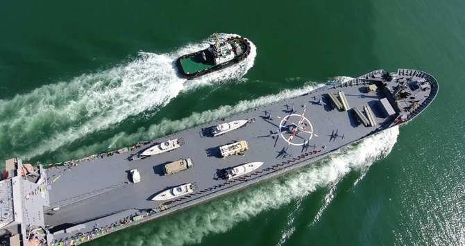 El buque de guerra lleva el nombre del comandante naval fallecido Abdollah Roudaki. (AFP)