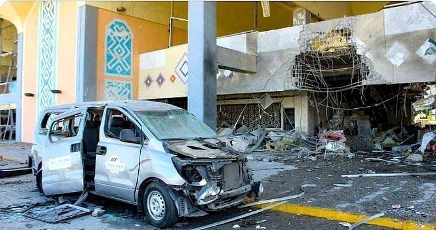 Efectos de los bombardeos de la Coalición Árabe sobre Sanáa. (@TheNationalNews)