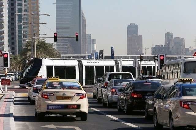 Dubai funciona con el sistema de semáforos Scoot.