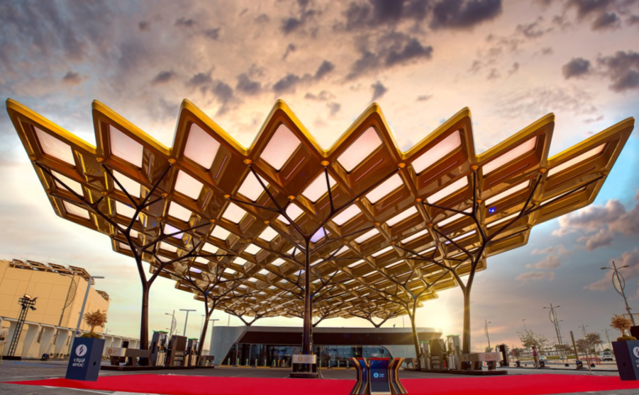 Gasolinera del futuro en la Expo de Dubai. (Twitter)