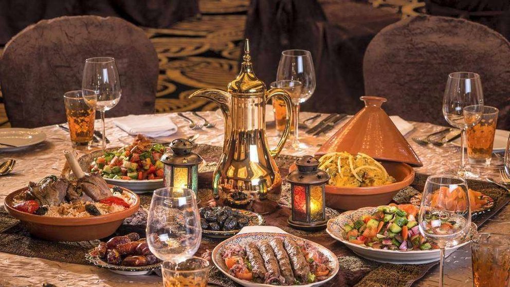 Una mesa para el iftar en Ramadán. (WAM)