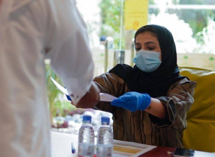Un centro de vacunación en Arabia Saudita. (SPA)