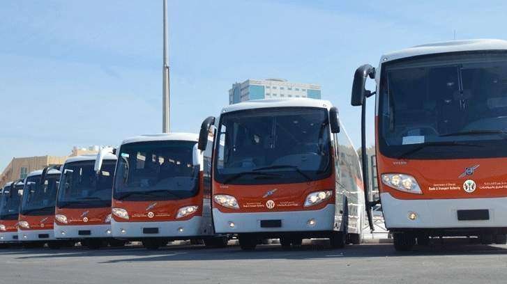 Autobuses de la Autoridad de Carreteras y Transporte de Sharjah.