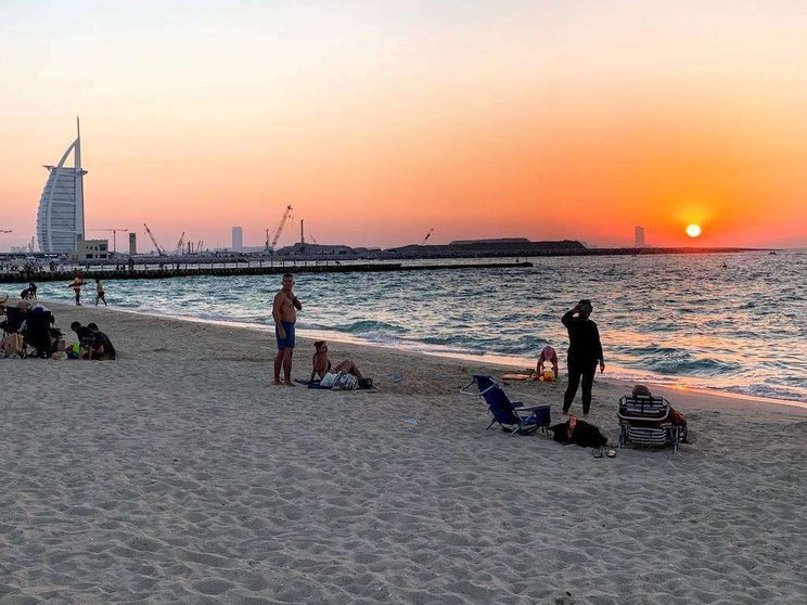 Una imagen de la playa de Jumeirah en Dubai. (EL CORREO)