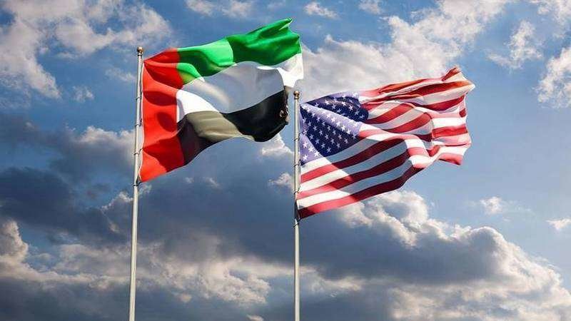 Banderas de Emiratos Árabes Unidos y Estados Unidos. (WAM)