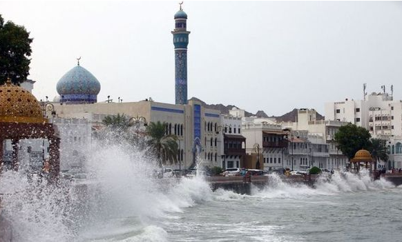 El ciclón tropical afecta a las costas del Mar Arábigo. (Twitter)