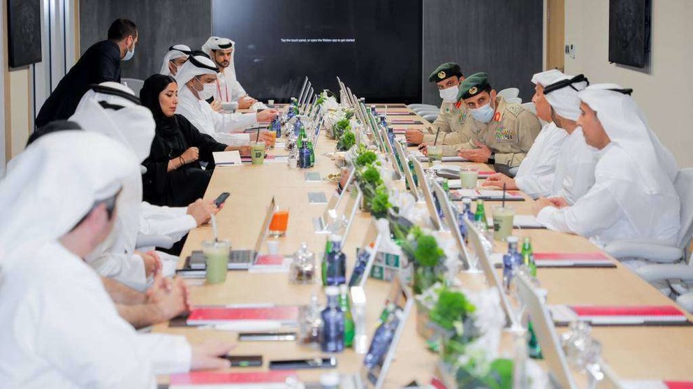 Una imagen de Twitter de la reunión del Comité de Crisis de Dubai.