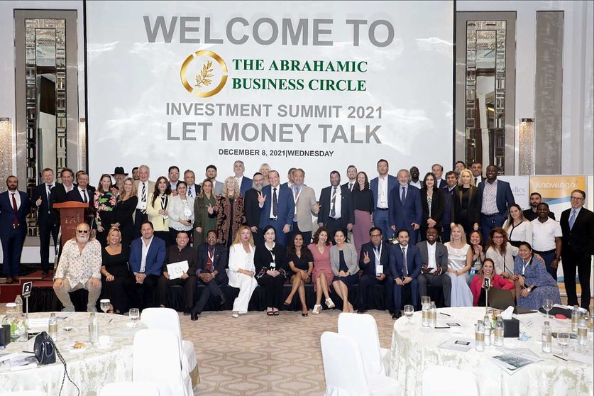 Foto de familia en la Cumbre de Inversiones celebrada por Abrahamic Business Circle en Dubai. (Cedida)
