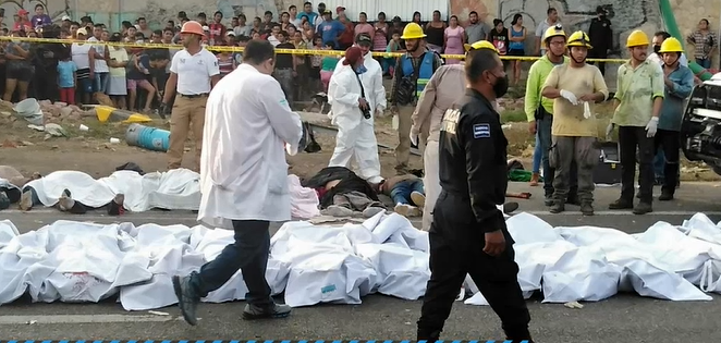 Una imagen de las víctimas del accidente en México. (Twitter)