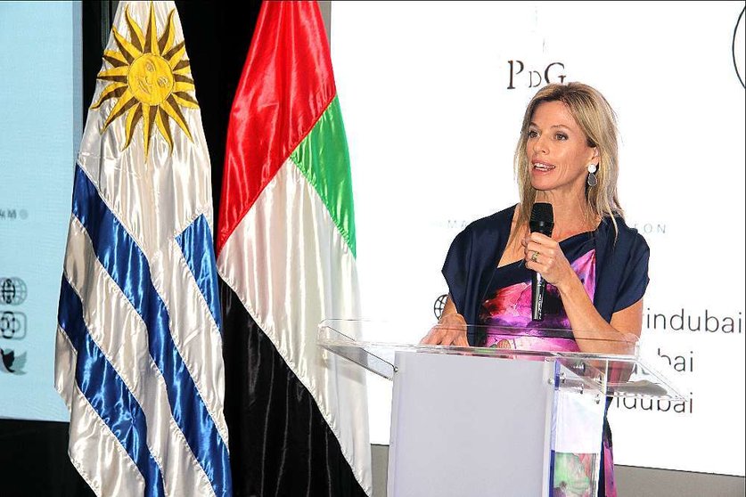 La primera dama de Uruguay, durante la presentación de 'Sembrando' en el Pabellón de Uruguay en Expo 2020 Dubai. (EL CORREO)