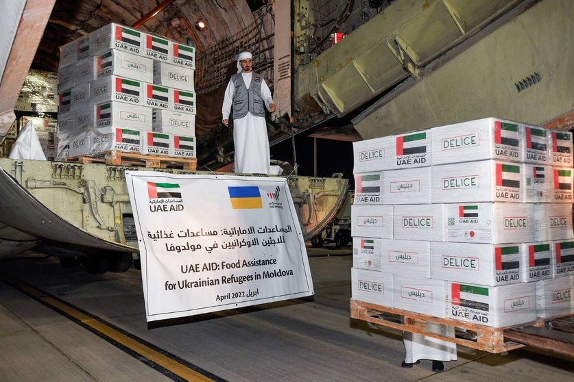 Material de ayuda enviado por Emiratos a ucranianos en Moldavia. (WAM)